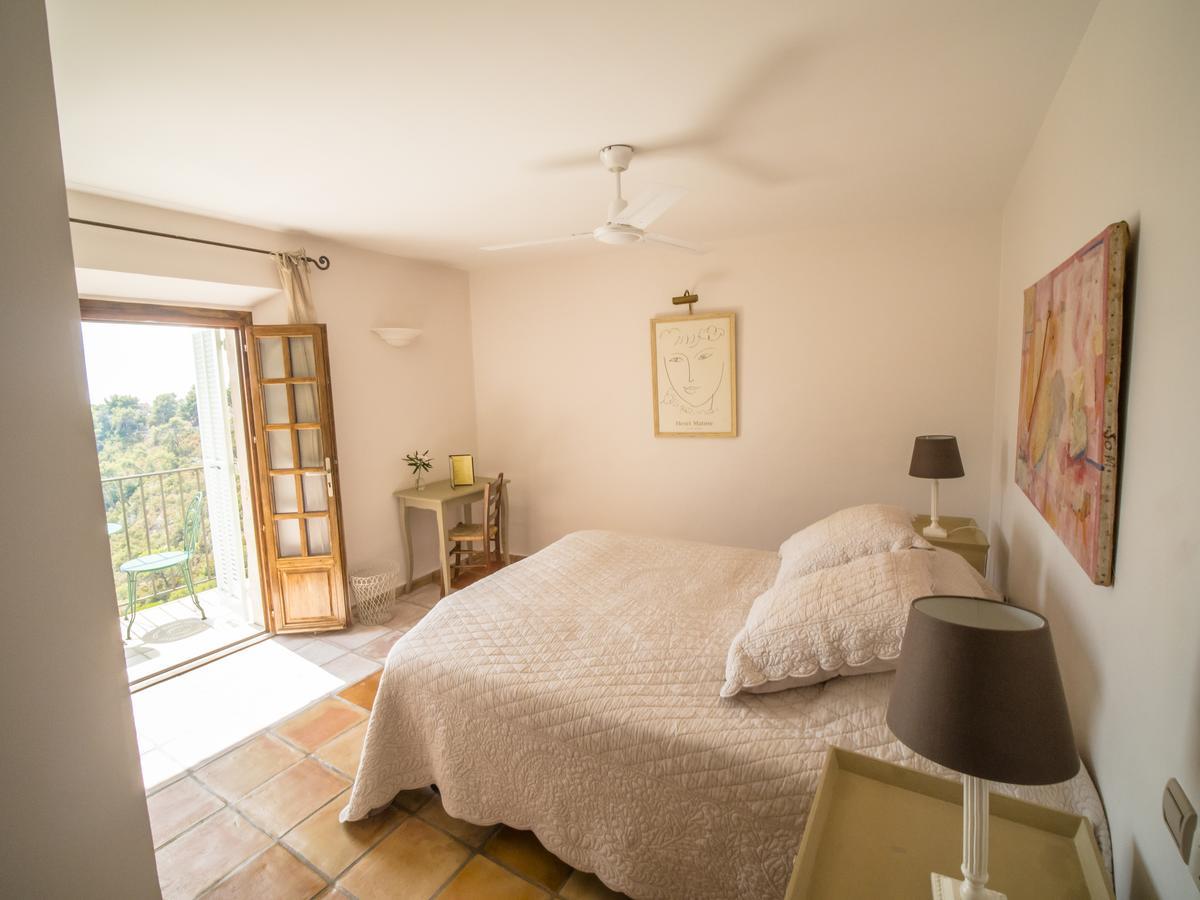 Auberge De Tourrettes Bagian luar foto