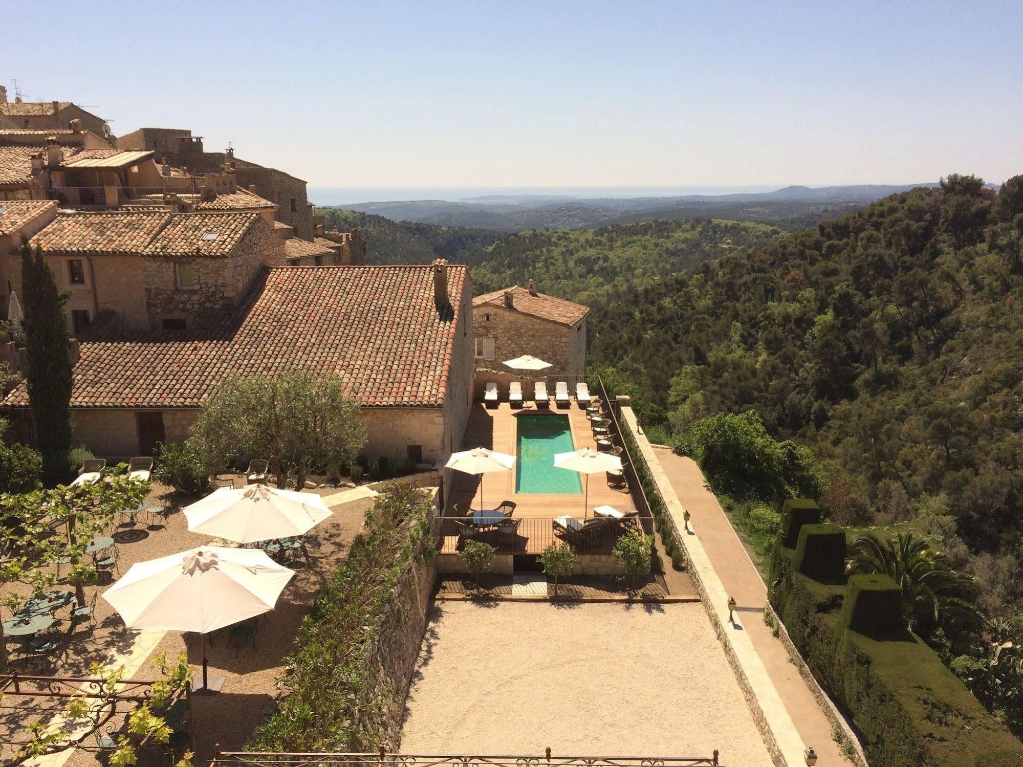 Auberge De Tourrettes Bagian luar foto